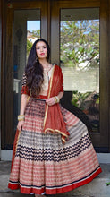 Load image into Gallery viewer, Autumn Goddess-Gopi Skirt Outfit (with cream Choli)