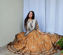 Load image into Gallery viewer, Golden Goddess-Gopi Skirt Outfit
