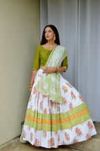 Load image into Gallery viewer, Spring Flowers - Gopi Skirt Outfit